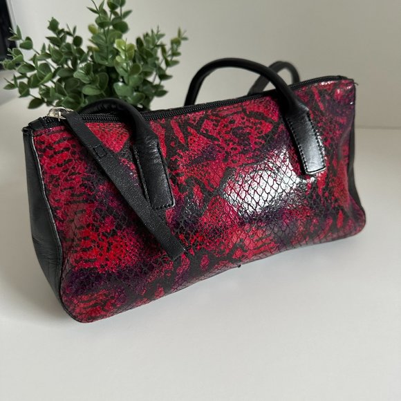 Holt Renfrew - Vintage Faux Snake Shoulder Bag - Picture 4 of 12